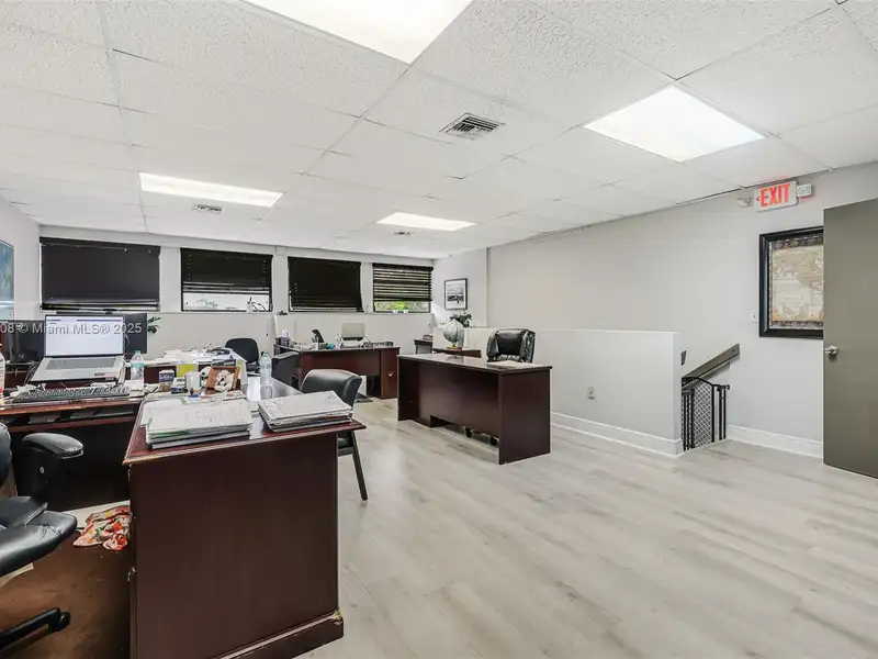Office Warehouse with Dedicated Space in Kendall Park Commercial Area