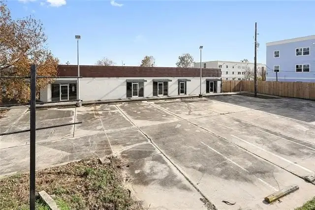Renovated Commercial Space for Lease with Central Air and Onsite Parking