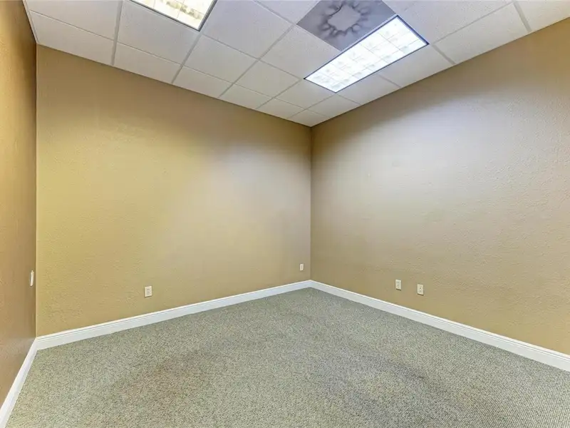 Professional Office Condo in Centrally Located Largo, 1830 Sq.ft with 7 Private Offices