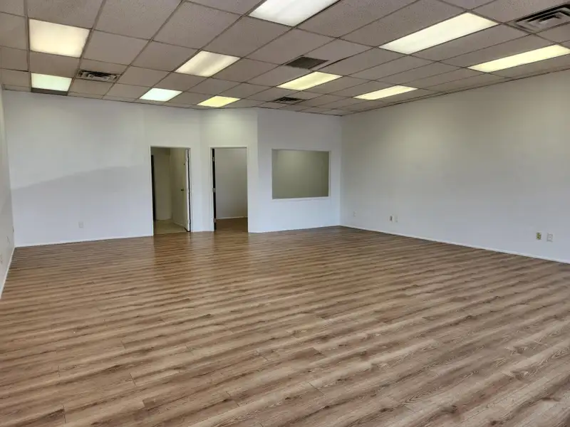 Retail Shop or Office Space for Lease Near North Avenue Wal-mart