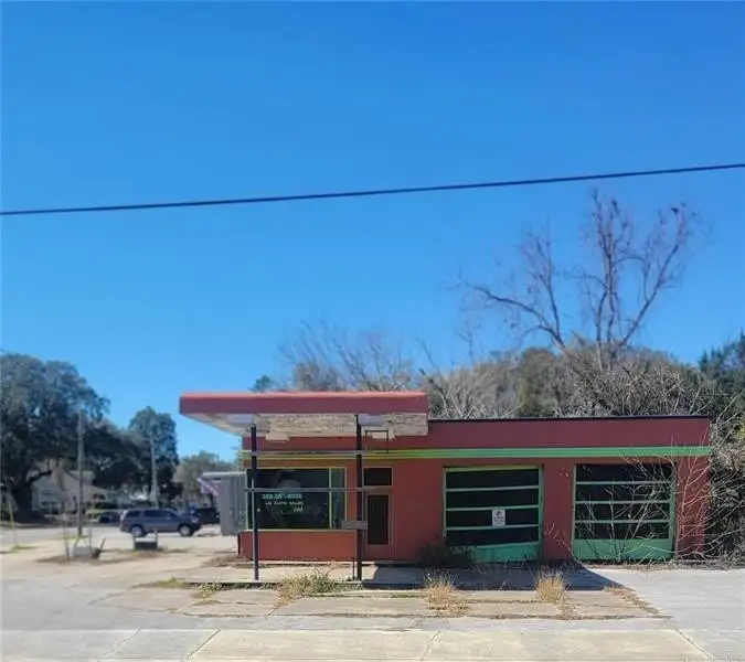 Former Gas Station on High-visibility Corner in Newberry, Fl