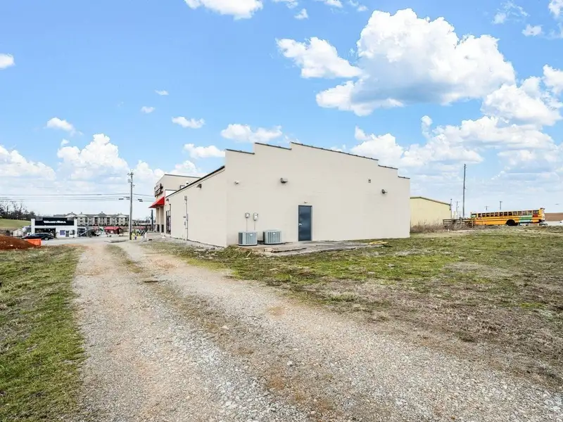Commercial Building in High Traffic Area Near I-40 Exit 287 - 3657 Sq Ft