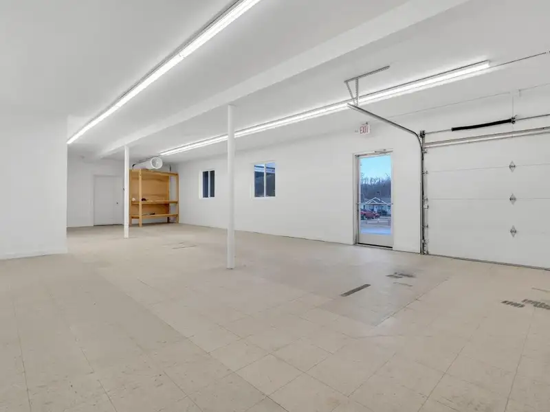 Free Standing 2080 Sqft Commercial Building in Prime B-1 Location Near Cedar Lake