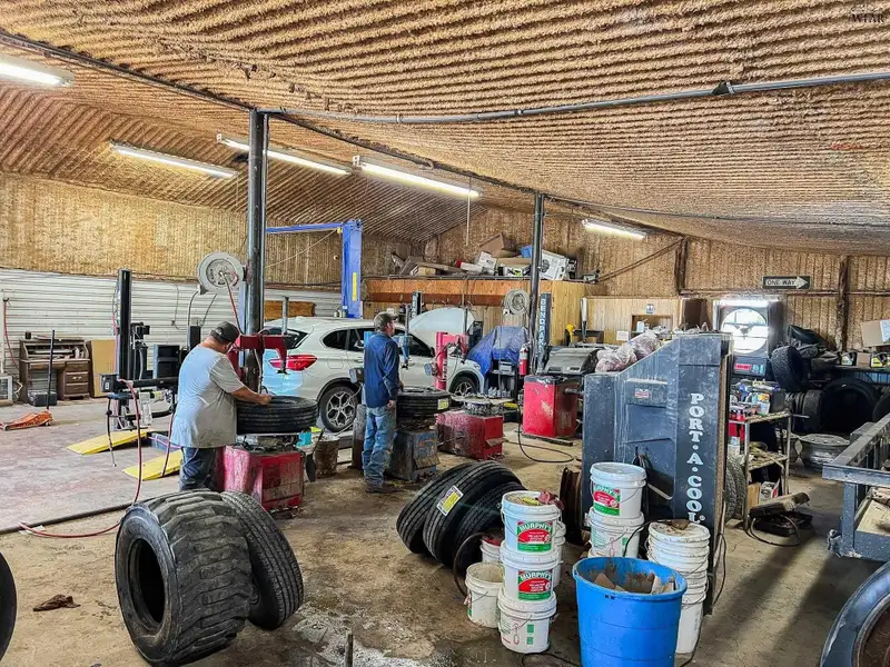 Turn-key Auto and Truck Service Business with Inventory and Equipment in Olney, Tx