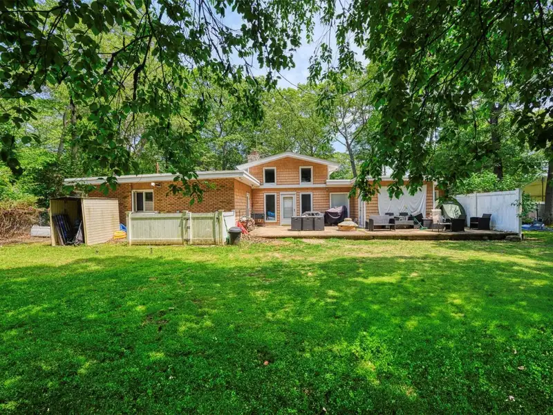 Unique Multi-use Property with Dental Practice and 2+ Bedroom Apartment in Prime Location