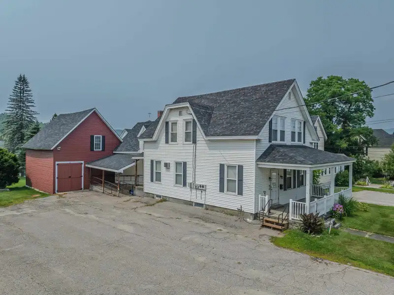 Versatile Mixed-use Property on Cottage Street, Littleton with Office Spaces and Barn