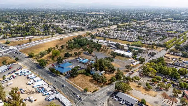 6.33-acre Development Opportunity in Prime Santa Rosa Location