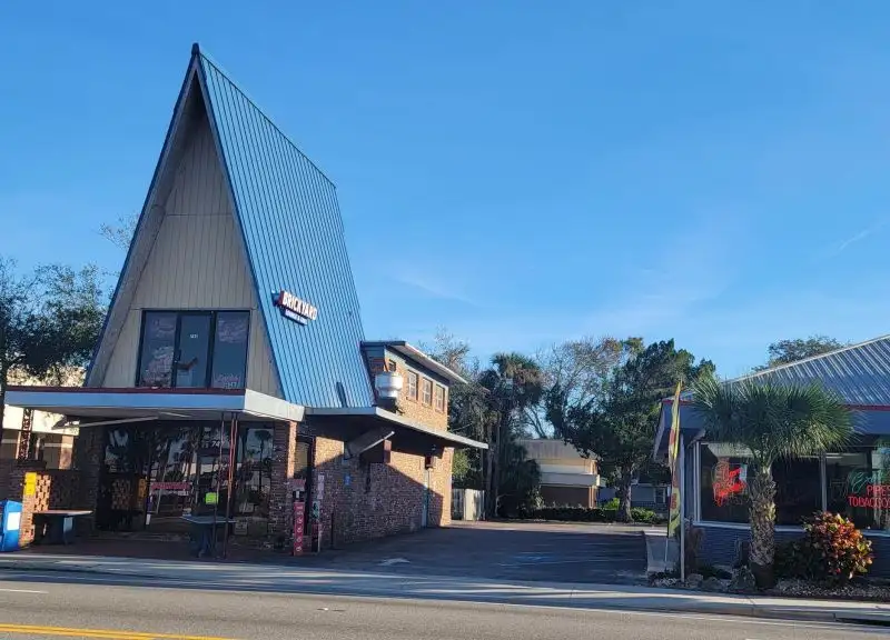 Income-producing Commercial Property on Us 92 Near Daytona Beach