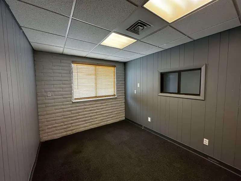 Warehouse and Office Space with Gated Yard in Prime Location