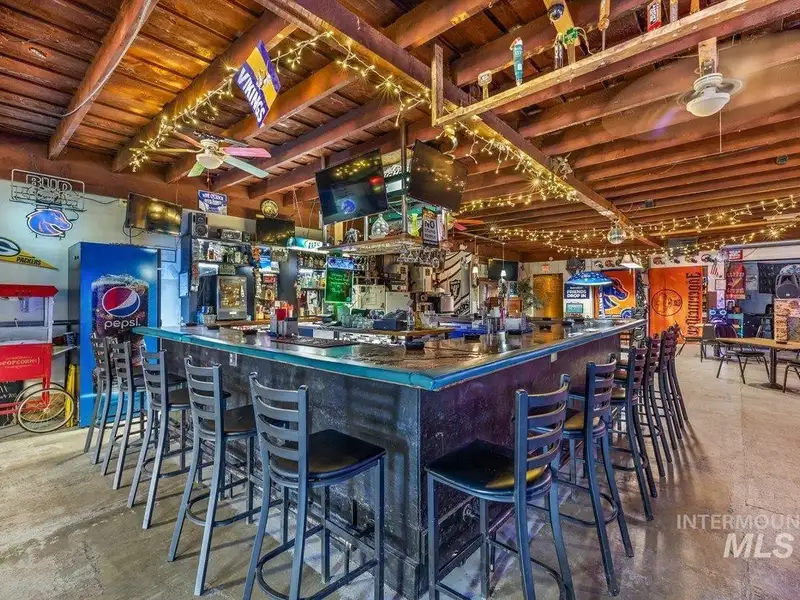 Updated Tavern with Liquor License in Historic Downtown Weiser