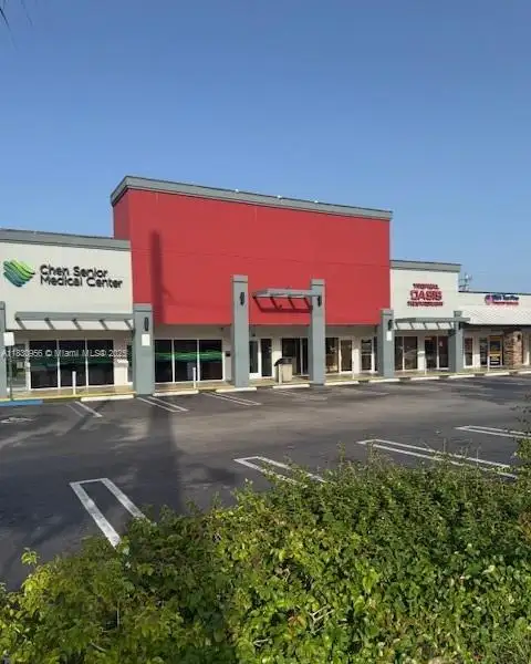 Second-generation Restaurant for Sale in High-traffic Miami Gardens Plaza