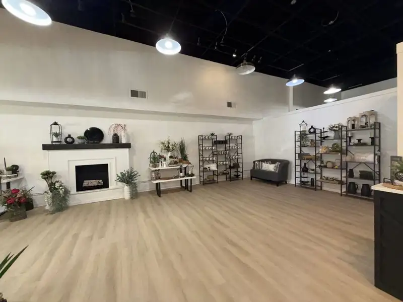 Prime 7,749 Sf Commercial Building on Historic Covington Square, Tipton County
