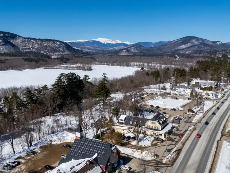 Multi-use Property with Restaurant, Brewery, and Guest Rooms Near Mt. Washington