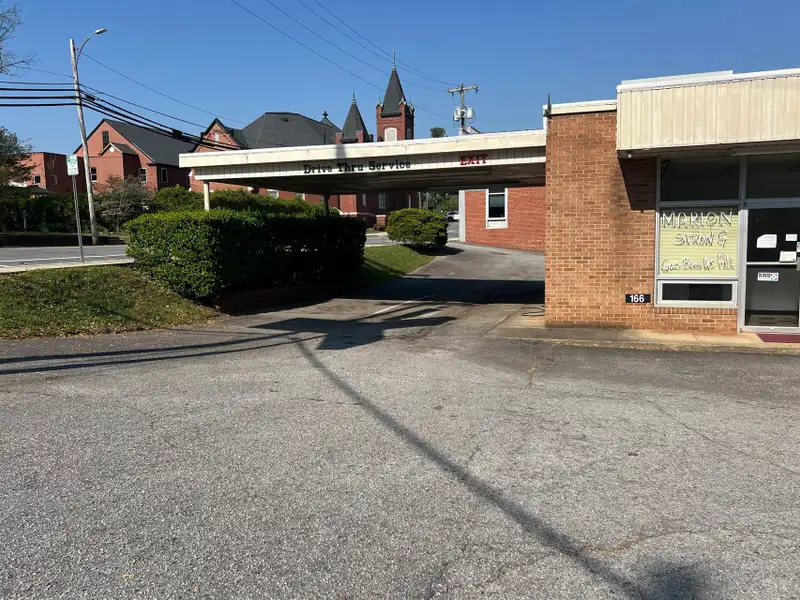 Downtown Marion Corner Commercial Space with High Visibility and Onsite Parking