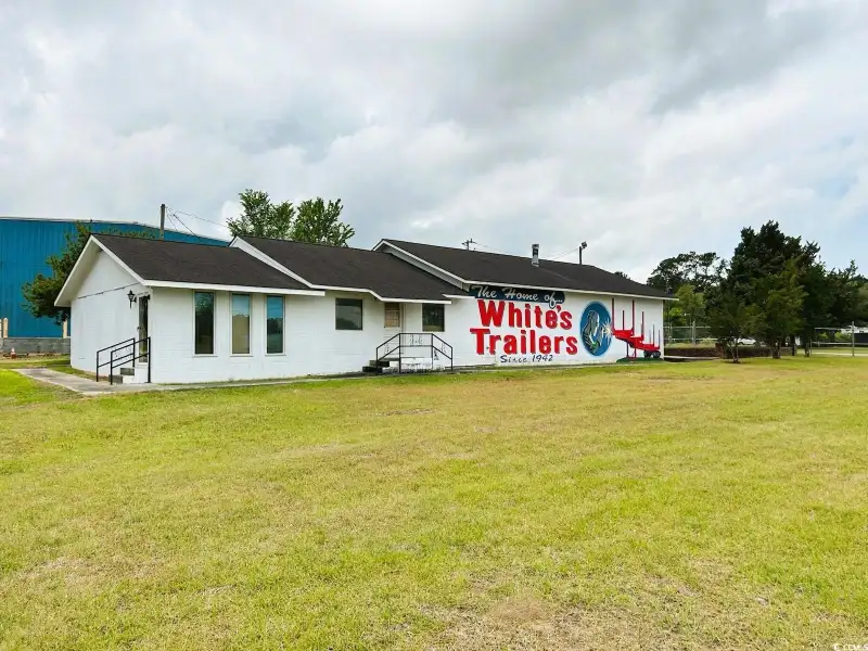 Commercial Property with Office and Warehouse on 1.5 Acres in Andrews, Sc