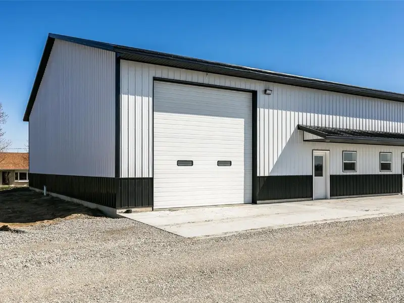 Newly Constructed Commercial Shop/warehouse for Lease Near Hwy Bypass