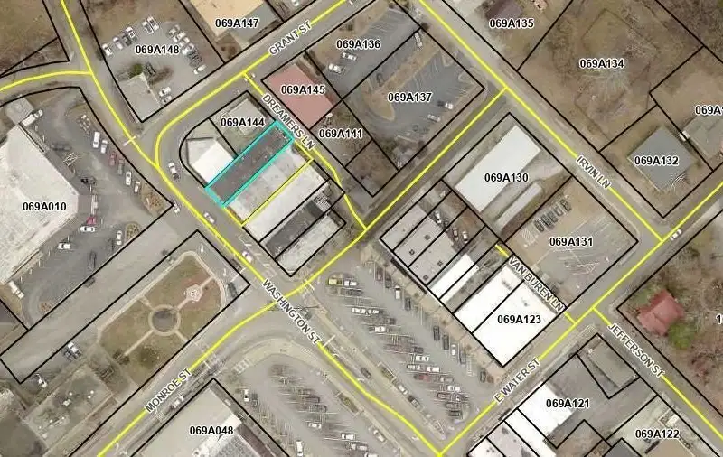 Versatile Commercial Building in Prime Downtown Clarkesville Location