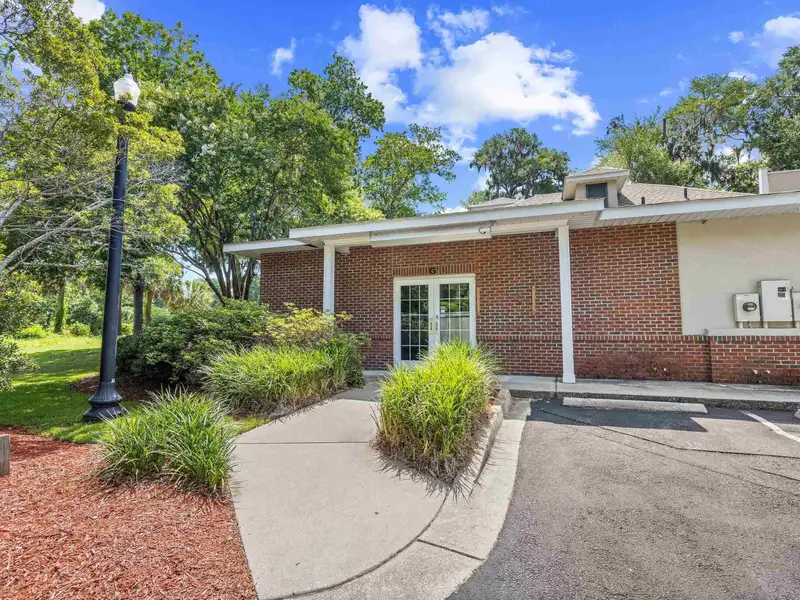 Versatile Office Space for Lease in Pawleys Island Near Highway 17