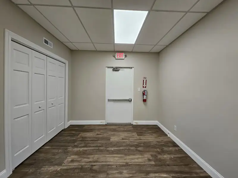 Brand-new End Unit Retail/office Space in Prime Location with Ample Parking
