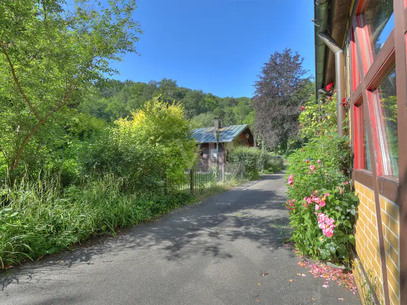 Spacious 34,000 M² Stud Farm Property with Main House, Pool, and Guest Accommodations