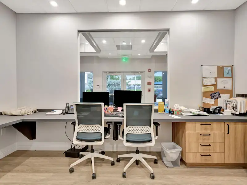 Renovated 5,194 Sf Commercial Building on Federal Highway, Delray Beach