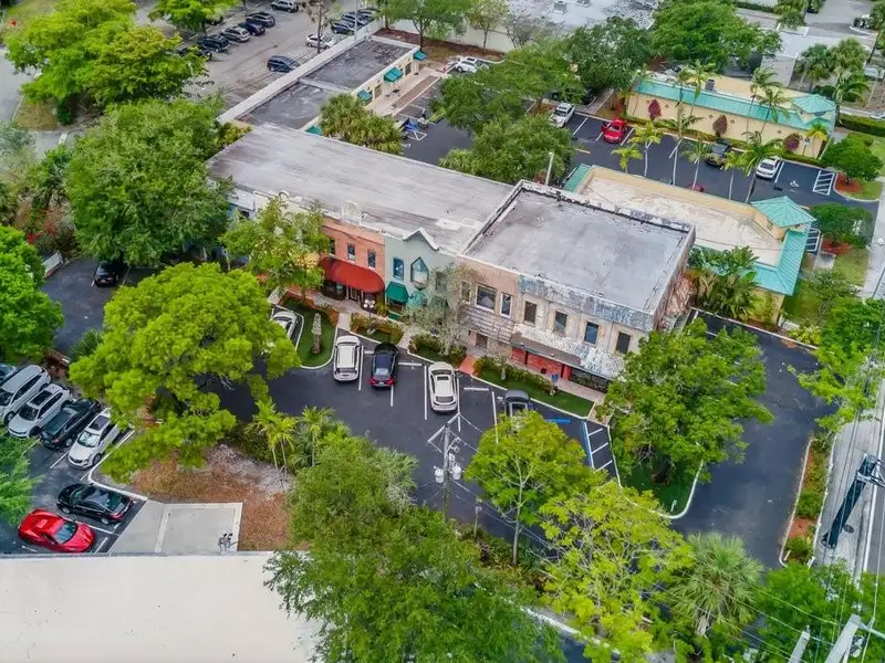 Versatile B-hc Zoned Commercial Property with Office and Retail Space