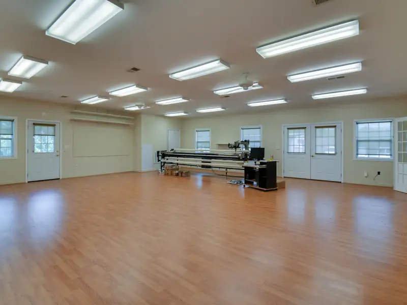 Versatile 6,724 Sqft Residential-commercial Property in Prime Location with Multiple Income Potential