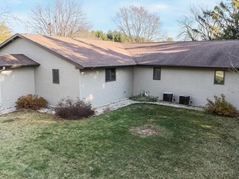 Versatile 3,100 Sq. Ft. Commercial Property Near Hwy 116 and Hwy 21