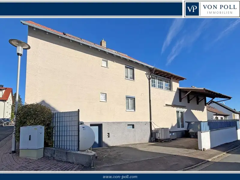 Modernized Detached House with Commercial Space in Family-friendly Location