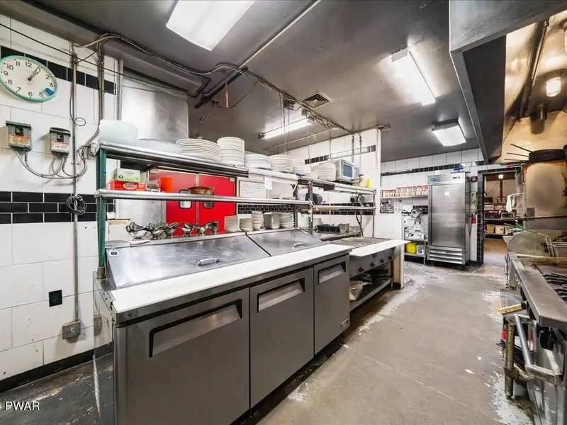Turn-key Restaurant with Liquor License on 26 Acres in Lake Ariel, Pa