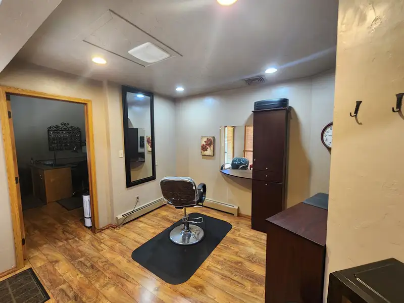 Private Salon Suite on 7th Street with Equipment, Large Windows, and Private Entrance