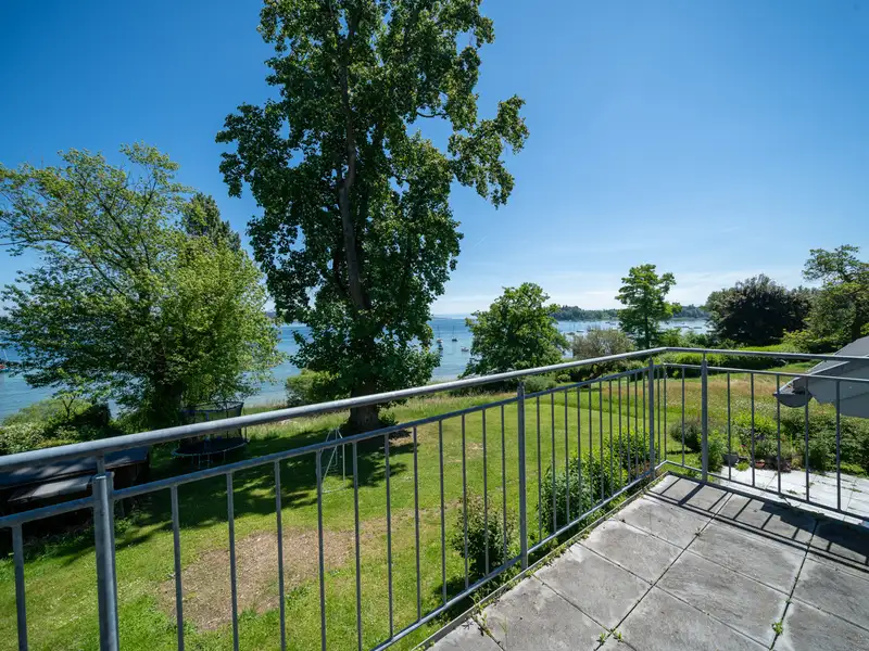 Lakeside Multi-family Property with Historic Bathhouse in Litzelstetten, Lake Constance
