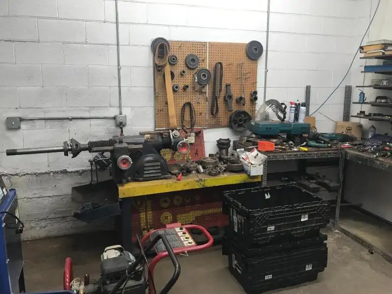 Prime Auto Parts Store with Excellent Location on High Traffic State Hwy 13 and 182