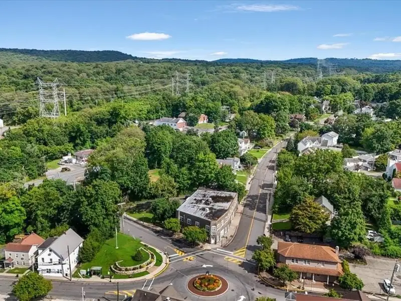Prime Multi-use Commercial Building in Cortlandt with over 11,000 Sq Ft of Space