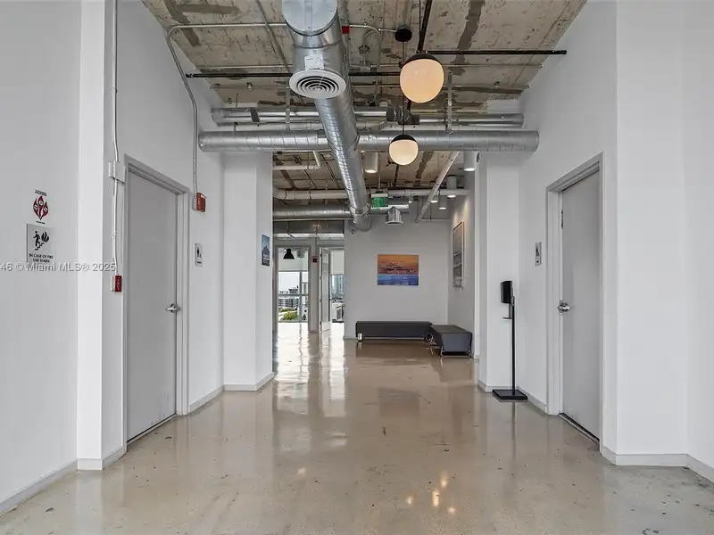 Professional Office Space for Lease Near I-95 and Brickell, 152 Sf with Conference Room