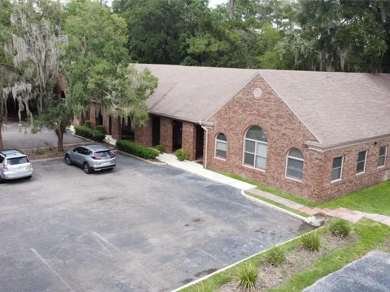 Prime 6,148± Sf Office/medical Space Near North Florida Regional Medical Center and Retail