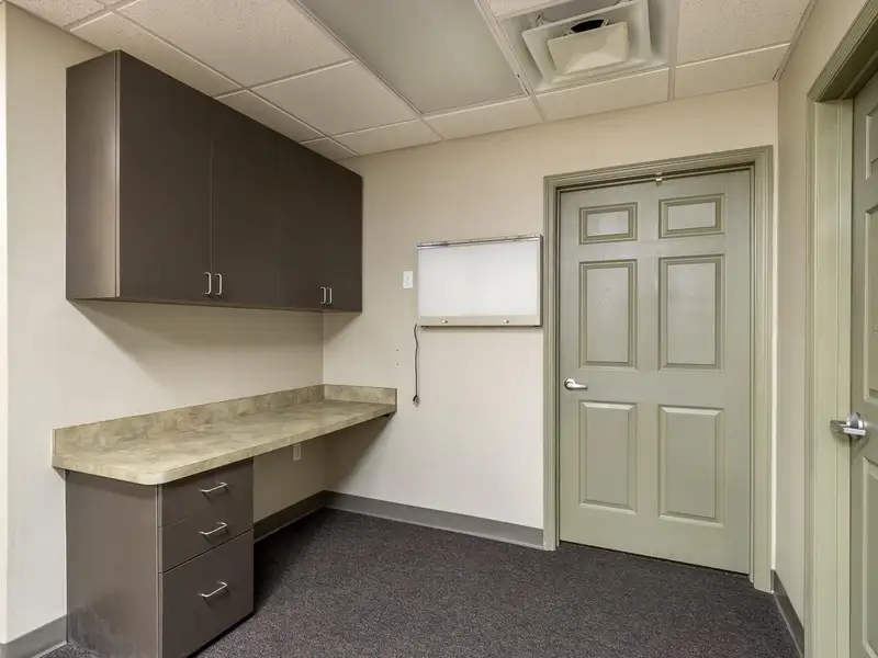 Freestanding Medical Office Near North Florida Regional Medical Center with Multiple Exam Rooms