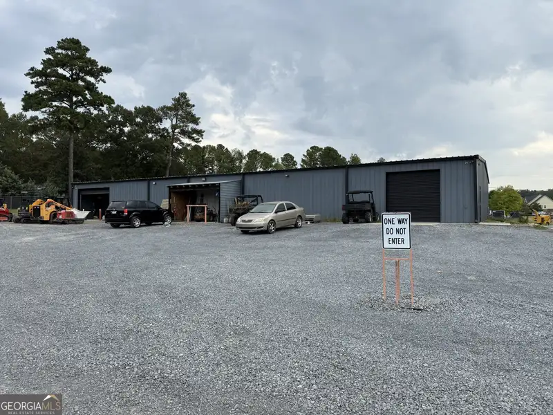 Versatile 8,000 Sf Industrial Facility on 5 Acres with Prime Hwy 41 Frontage