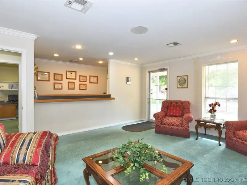 Live-work Property: 2000 Sq. Ft. Office Building with House on 1.25 Acres