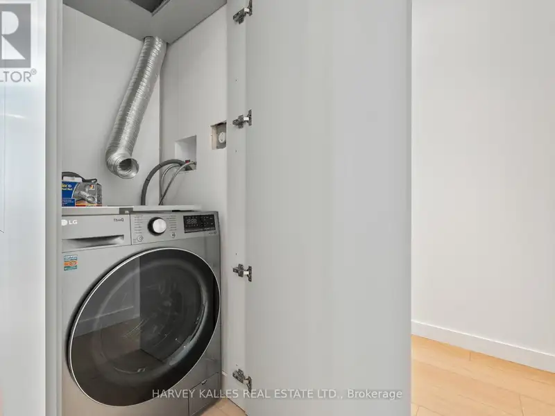 Modern Two Bedroom Suite in Bedford Park with High-end Finishes and Great Amenities