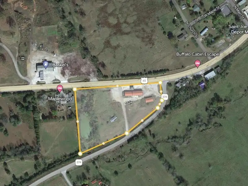 Commercial Property with Highway Frontage, Multiple Buildings, and 6 Acres in St. Joe