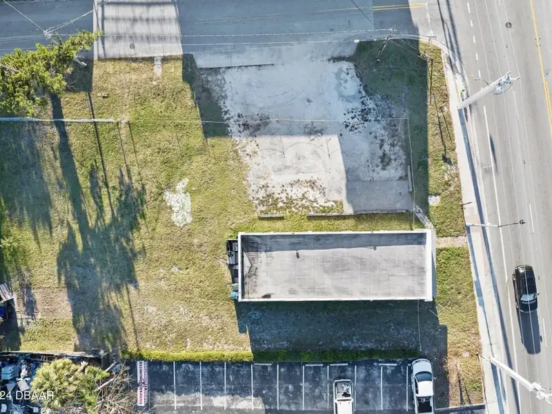 Commercial Property with 90ft Frontage on International Speedway Blvd, Daytona Beach
