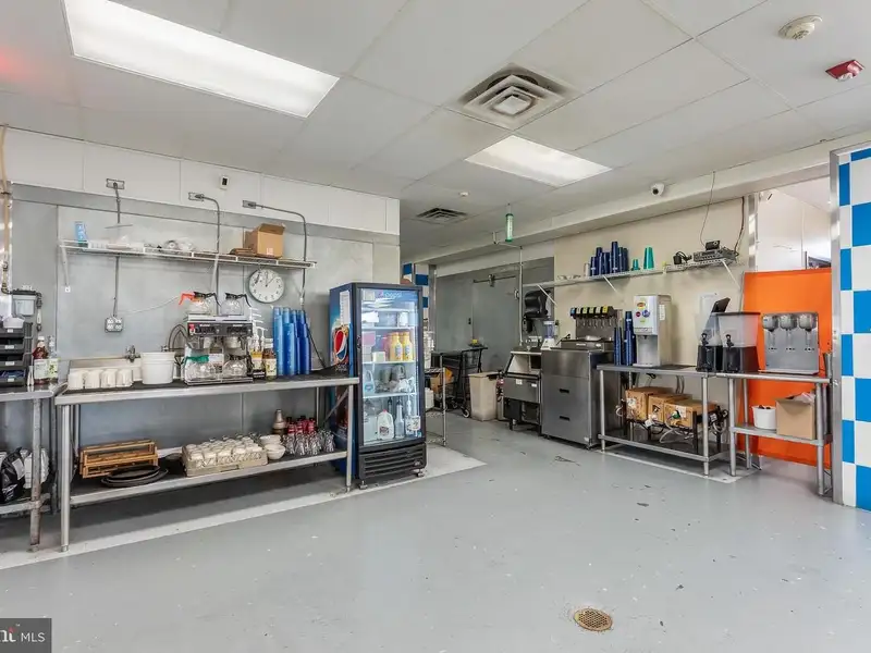 Turnkey Restaurant with Outdoor Dining and Apartment in Wildwood Crest Business District