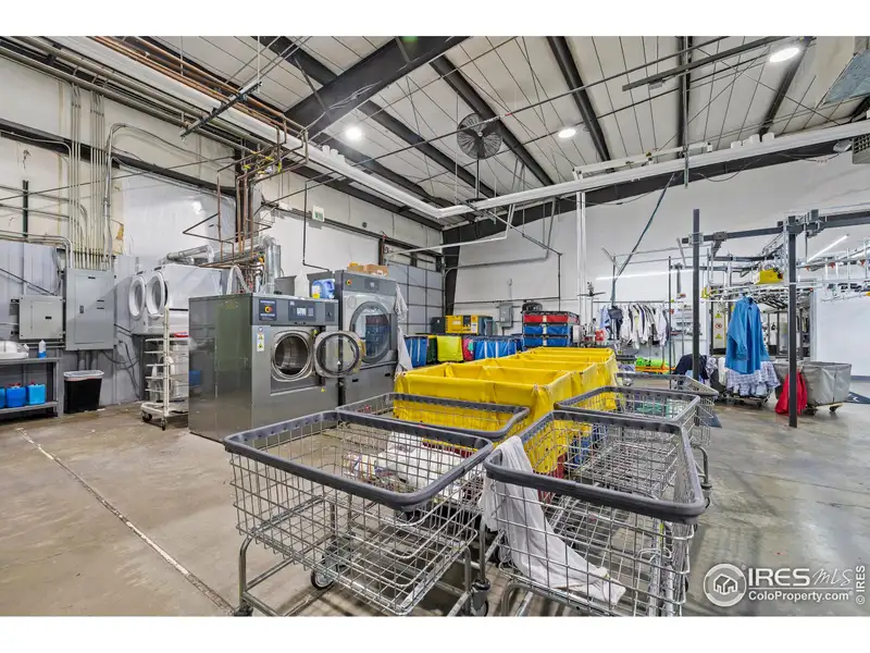 Multi-property Sale: 5818 - 5821 Lockheed Ave, Comprehensive Specifications Available