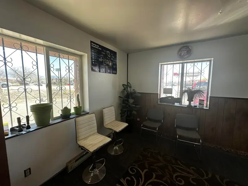 Functional 3,600 Sf Office/warehouse with Mezzanine and Fenced Yard in Prime Location