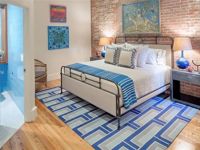 Chic 2-story Mixed-use Building in Prime Location with Commercial Space and Urban Loft