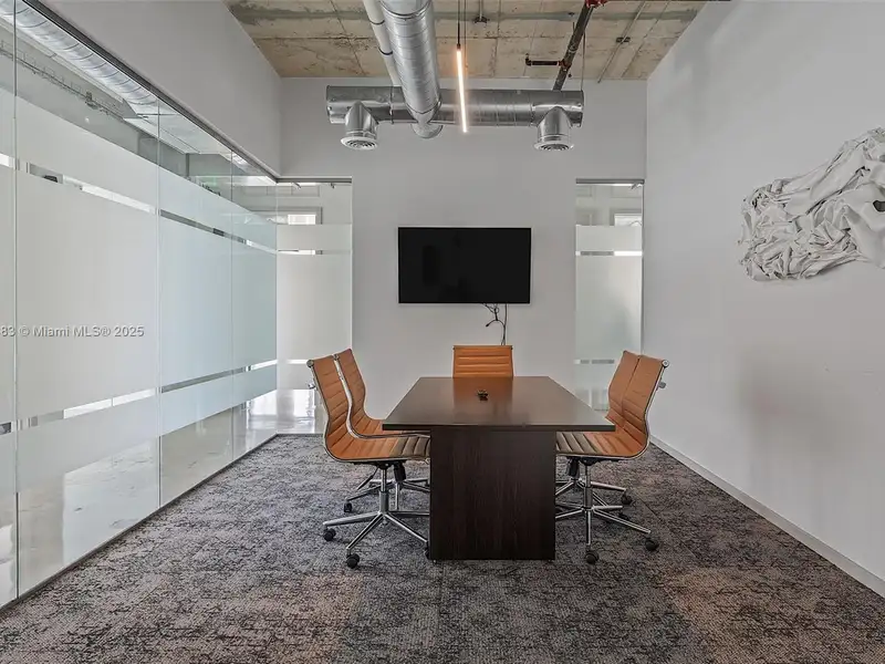 85sf Professional Office Space on 12th Floor Near I-95 and Brickell Area