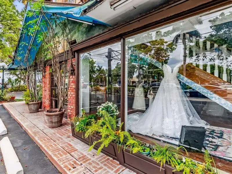 Versatile B-hc Zoned Commercial Property with Office and Retail Space