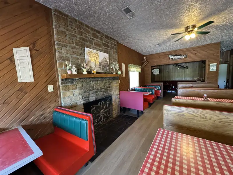 Established Family Restaurant with Drive-thru Near Lake Cumberland Marina