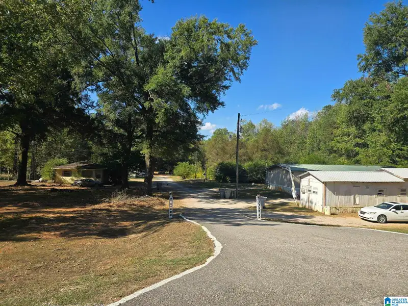 Mobile Home Park with Single-family Home on Highway 47 in Columbiana